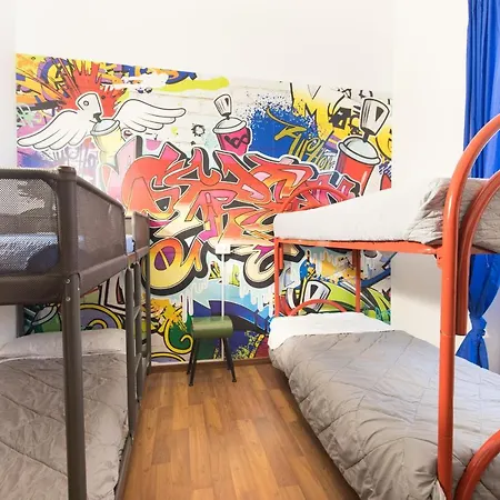 Hostel Roma Pyramid Roma
